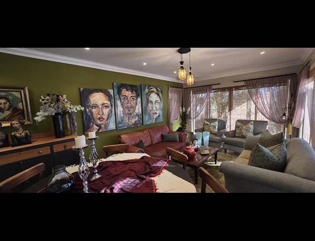 5 BEDROOM HOUSE FOR SALE IN GROOT BRAKRIVIER CENTRAL